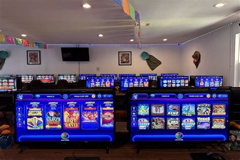 Lucky Cosmos Entertainment now open in Buda .